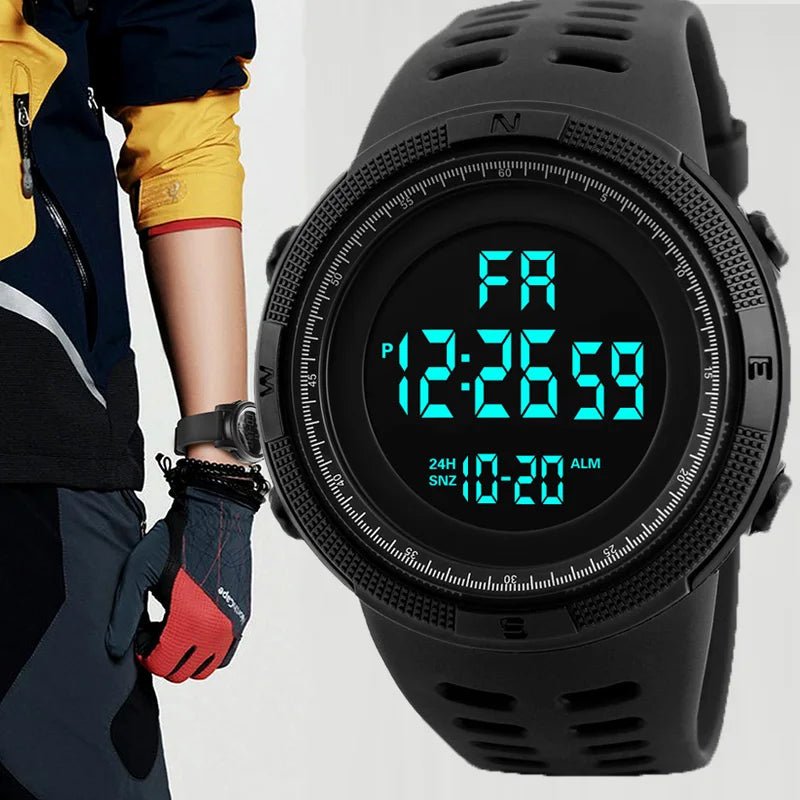 Montre Militaire Homme — LED Lumineuse & Multifonction, Sport